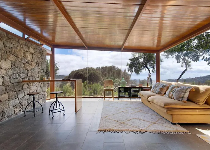 La Casita De La Orilla De Penate